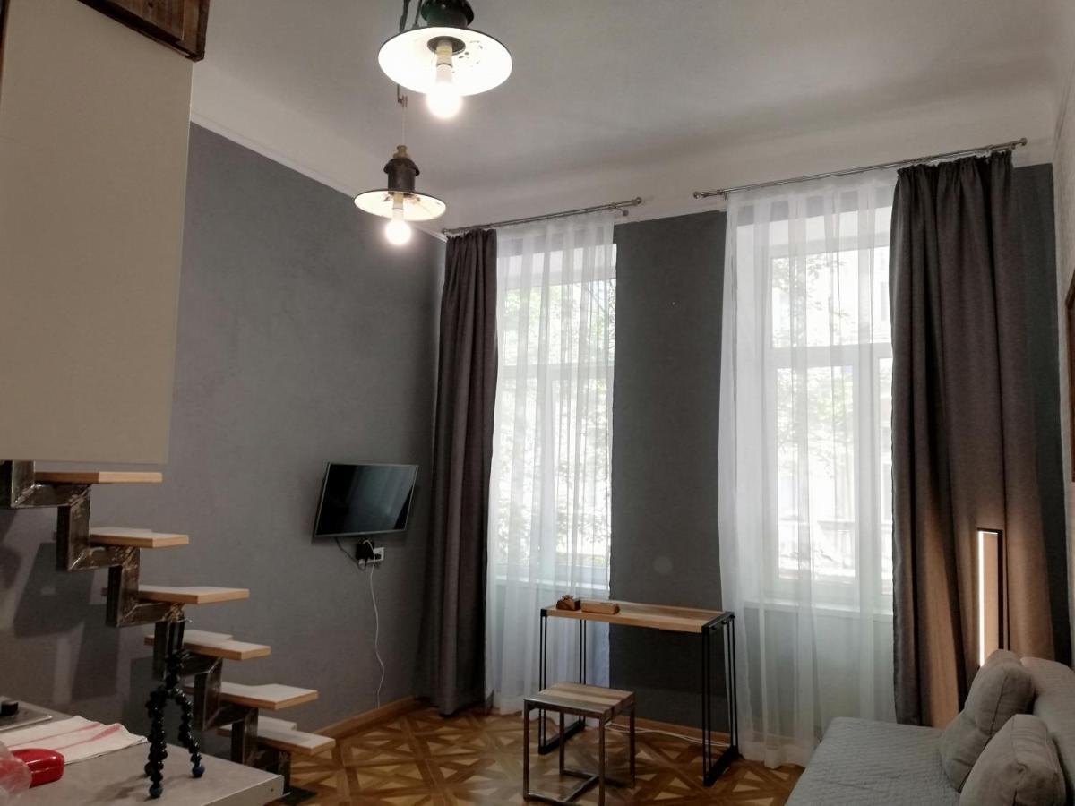 Квартира Лофт 2 Во Львове Exterior foto